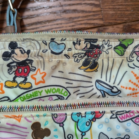 Dooney and Bourke Disney bag - Picture 4 of 4